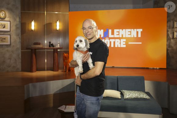 Exclusif - Bernard Werber, sur plateau de la nouvelle émission "Animalement Vôtre" présentée par Bernard Montiel et diffusée le 9 novembre sur France 3, à Paris, France, le 13 octobre 2025. © Jack Tribeca/Bestimage