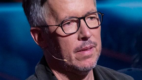 "La sage-femme l’a laissé tomber" : Jean-Luc Lemoine évoque pour la première fois cet événement qui a bouleversé sa famille