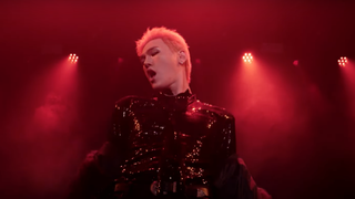 Une superstar de la musique fait son coming out en plein concert