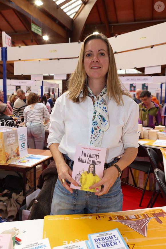 Charline Vanhoenacker à la Halle Georges Brassens de Brive-la-Gaillarde pour la 43eme Foire du Livre de Brive, le 7 novembre 2025.©Jean-Marc LHOMER/Bestimage.