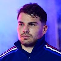 Antoine Dupont : Le capitaine du XV de France touché par une nouvelle qui ne laisse personne indifférent