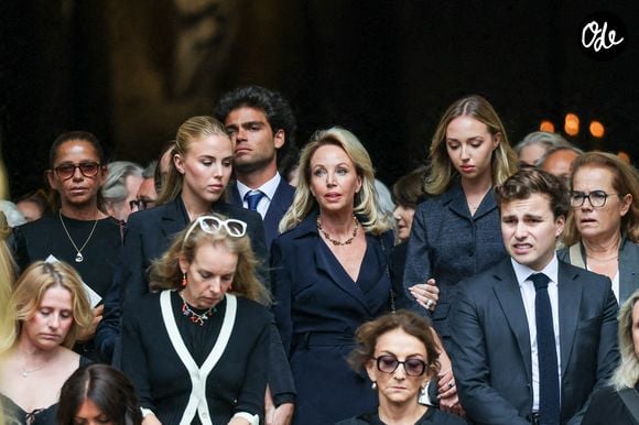 Camilla de Bourbon des Deux-Siciles , ses filles, la princesse Maria Carolina de Bourbon des Deux-Siciles et Maria Chiara de Bourbon des Deux-Siciles - Sortie des obsèques de Mathilde Favier en l'église Saint-Sulpice à Paris le 31 aout 2026. © Dominique Jacovides-Cyril Moreau/Bestimage