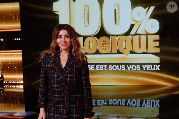 Et traîne 24 ans de carrière dans la musique, rien que ça !

Exclusif - Julie Zenatti - Enregistrement de l'émission "100% Logique", présentée par C.Féraud et diffusée le 26 octobre sur France 2
© Christophe Clovis / Bestimage