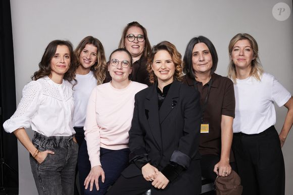 Exclusif -  Elodie Poux et ses amies - Studio avec les artistes pour les surprises de l'enregistrement de l'émission "La chanson secrète N°14", présentée par N.Aliagas et diffusée le 26 décembre sur TF1, à Paris, France, le 9 décembre 2025. © Jacovides-Moreau/Bestimage