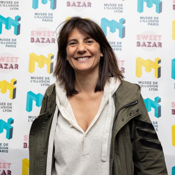 Après sa séparation avec Raymond Domenech, elle a trouvé un nouvel équilibre auprès de Marc, malgré une vie parfois à distance en raison des obligations professionnelles de chacun...


Exclusif - Estelle Denis - Soirée "Just an Illusion" au musée de l'Illusion à Paris le 8 juin 2022.  © Jérémy Melloul/Bestimage