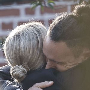Audrey Salomone - Arrivées aux obsèques de Bruno Salomone en l'église Sainte-Anne de Polangis de Joinville-le-Pont (Val-de-Marne) le 23 mars 2026. © Cyril Moreau - Dominique Jacovides / Bestimage