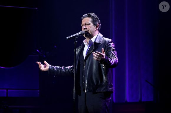 Exclusif - Laurent Gerra, imitant ici J. Hallyday, « Se met à table ! » dans son nouveau spectacle à savourer au Casino de Paris, à Paris, France, le 04 Janvier 2025. © Bertrand Rindoff/Bestimage