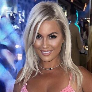 Carla Moreau, ancienne candidate de télé-réalité, est maman d'une petite Ruby, née de ses amours avec son ex-mari Kevin Guedj.