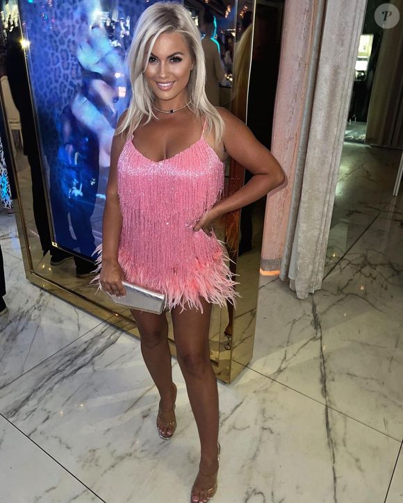 Carla Moreau, ancienne candidate de télé-réalité, est maman d'une petite Ruby, née de ses amours avec son ex-mari Kevin Guedj.