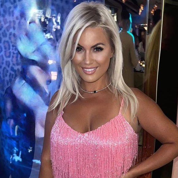 Carla Moreau, ancienne candidate de télé-réalité, est maman d'une petite Ruby, née de ses amours avec son ex-mari Kevin Guedj.