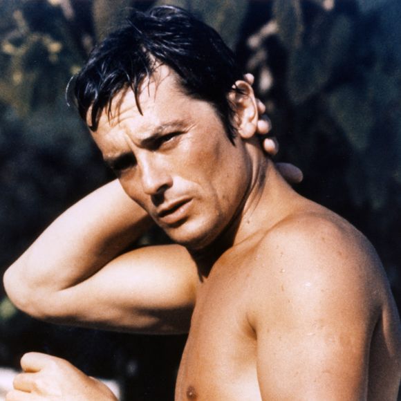 lieu où repose l'icône Alain Delon

Alain Delon en 1970.(© Movie Star News via ZUMA Press Wire Service)