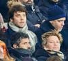 Pour rappel, la journaliste a une voix singulière, légèrement rauque et très reconnaissable.

Agathe Lambret et Benjamin Duhamel assistent au match de Ligue des champions entre le PSG et Manchester City au Parc des Princes à Paris, le 22 janvier 2025. 

Photo : Cyril Moreau / Bestimage