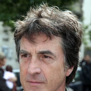 L'acteur François Cluzet assiste à l'inauguration du Jardin de Marie Trintignant (actrice française décédée en 2003) au Quai des Célestins à Paris, France, le 13 mai 2007 Photo Denis Guignebourg/ABACAPRESS.COM