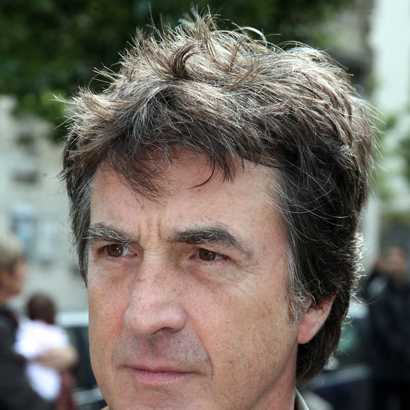 L'acteur François Cluzet assiste à l'inauguration du Jardin de Marie Trintignant (actrice française décédée en 2003) au Quai des Célestins à Paris, France, le 13 mai 2007 Photo Denis Guignebourg/ABACAPRESS.COM