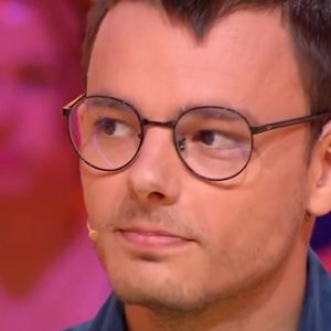 Avant, le jeune homme de 22 ans souhaite profiter de ses voyages.

Émilien lors de l'émission des "12 coups de midi" diffusée le 6 juillet 2025 sur TF1

Capture d'écran TF1