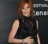 Pour la tournée "Nevermore", en 2023, le coiffeur avait imaginé un carré dégradé directement inspiré du XVIIIe siècle.

Mylène Farmer au Photocall de la soirée des Trophées Chopard 2021 lors du 74ème festival du film de Cannes au salon Croisette de l'hôtel Majestic, le 9 juillet 2021.

© Borde / Jacovides / Moreau / Bestimage