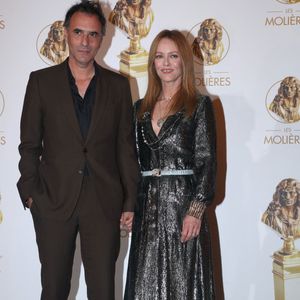 Vanessa Paradis et son mari Samuel Benchetrit (auteur et metteur en scène de la pièce " Maman " dans laquelle Vanessa est nominée) - 33ème " Nuit des Molières " aux Folies Bergère à Paris le 30 Mai 2022. © Bertrand Rindoff / Bestimage