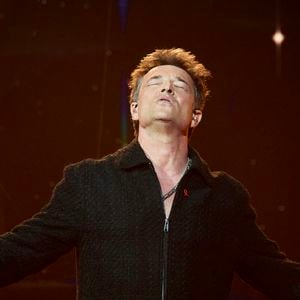 Les témoignages de ses proches sont également attendus, 

David Hallyday lors de l’enregistrement de l’émission “Les stars s’unissent pour le Sidaction” au théâtre Marigny à Paris, France, le 11 mars 2025. L’émission sera diffusée en prime le 22 mars sur France 2. © Guirec-Moreau/ Bestimage