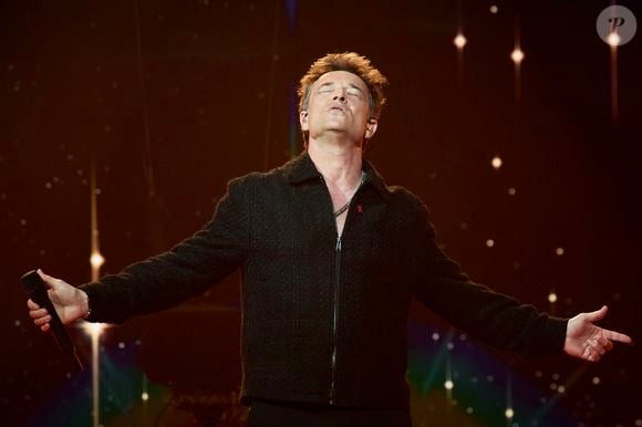 Les témoignages de ses proches sont également attendus, 

David Hallyday lors de l’enregistrement de l’émission “Les stars s’unissent pour le Sidaction” au théâtre Marigny à Paris, France, le 11 mars 2025. L’émission sera diffusée en prime le 22 mars sur France 2. © Guirec-Moreau/ Bestimage