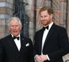 Le prince Harry et le roi Charles III se sont retrouvés après plusieurs mois sans se voir.

Le prince William, duc de Cambridge, Sir David Attenborough, le prince Charles, prince de Galles, le prince Harry, duc de Sussex lors de la première mondiale de la série Netflix "Our Planet" au Musée d'histoire naturelle de Londres. © Backgrid UK/ Bestimage
