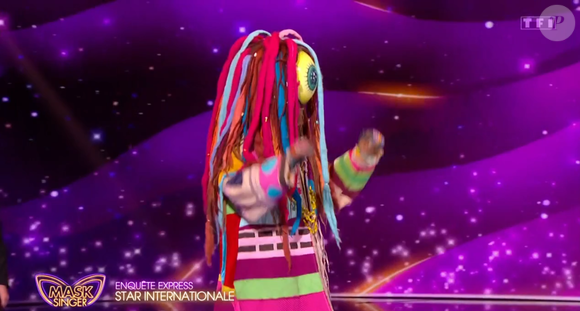 Mais il a donc été identifié par l'un des enquêteurs. 

Le Cyclope dans Mask Singer, capture d'écran TF1