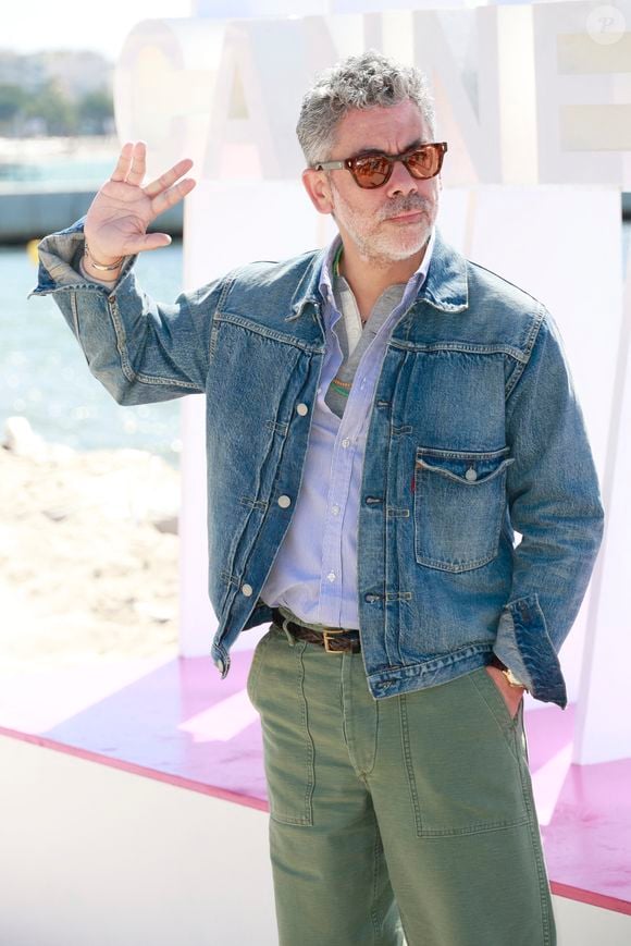 Manu Payet de la série La Poursuite du rougail saucisses
La 8ème édition du festival CANNESERIES à Cannes
samedi 26 avril 2025. © Christophe Aubert via Bestimage