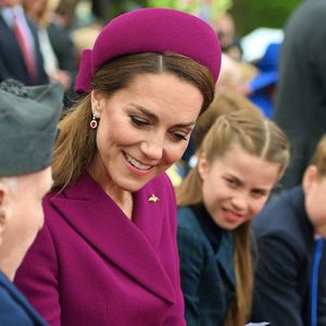 La tradition a donc été respectée à un détail près

Catherine (Kate) Middleton, princesse de Galles - La famille royale britannique assiste aux célébrations du 80ème anniversaire de la fin de la Seconde guerre mondiale (VE Day) à Londres le 5 mai 2025. ALPHA AGENCY / BESTIMAGE