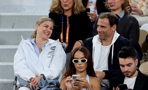 Laure Boulleau et Bruno Cheyrou dans les tribunes lors des Internationaux de France de Tennis de Roland Garros 2025, à Paris, France, le 28 mai 2025. © Jacovides-Moreau/Bestimage