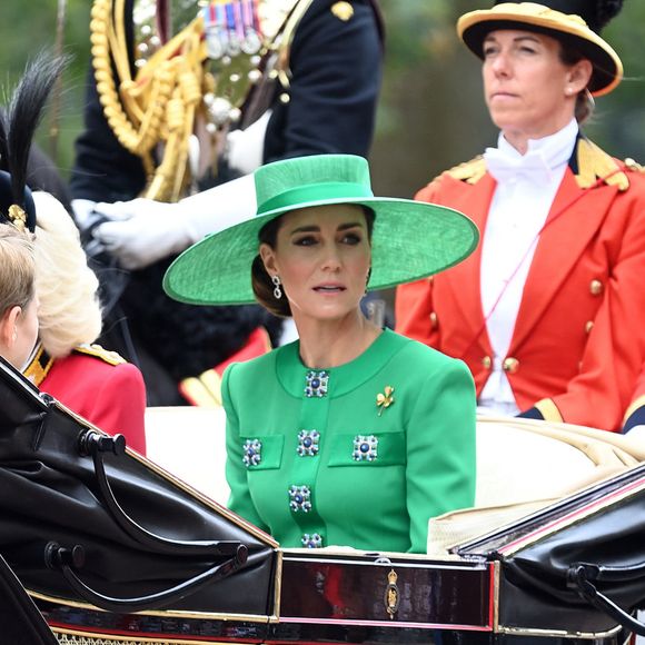 Après avoir travaillé pendant près de quatre ans pour la famille York, il a fait savoir ses conseils dans un nouvel article sur LinkedIn. 

Kate Catherine Middleton, princesse de Galles - La famille royale d'Angleterre lors du défilé "Trooping the Colour" à Londres. Le 17 juin 2023
