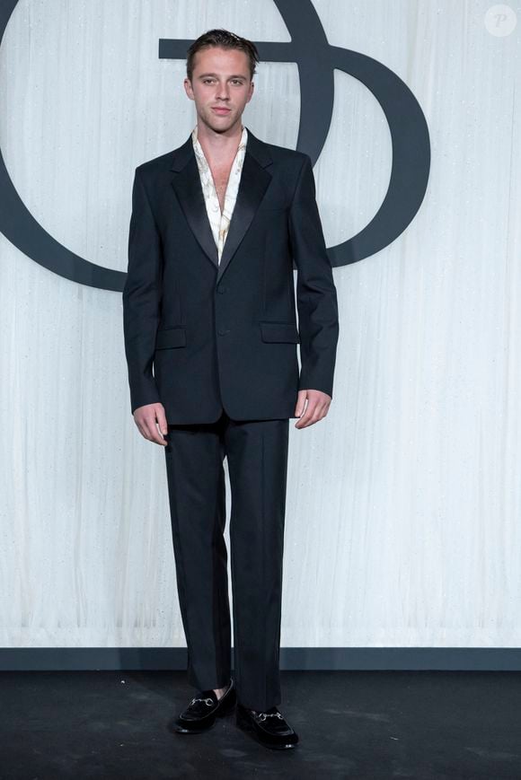 L'acteur a déjà débuté les répétitions.

Benjamin Voisin - Gala d'ouverture de la saison de danse 2025-2026, avec le soutien de la maison Chanel, le 27 septembre 2025.
© Olivier Borde / Bestimage