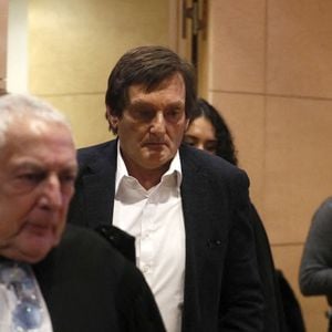 Pierre Palmade au tribunal de Melun avec ses avocats pour son procès pour blessures involontaires à la suite d'un accident de la route en février 2023 dans lequel sa voiture a percuté un autre véhicule à Melun.
Le 20 novembre 2024.

© Christophe Clovis / Bestimage