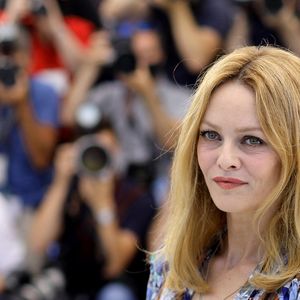Vanessa Paradis au photocall du film Cette musique ne joue pour personne (Cannes première) lors du 74ème festival international du film de Cannes le 10 juillet 2021

© Borde / Jacovides / Moreau / Bestimage