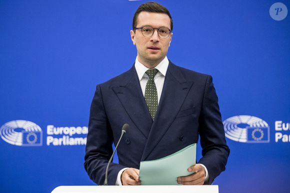 Jordan Bardella, président du groupe Patriots for Europe, assiste à une réunion d'information au Parlement européen à Strasbourg, France, 19.05.2026. © Wiktor Dabkowski/ZUMA Press Wire/Bestimage
