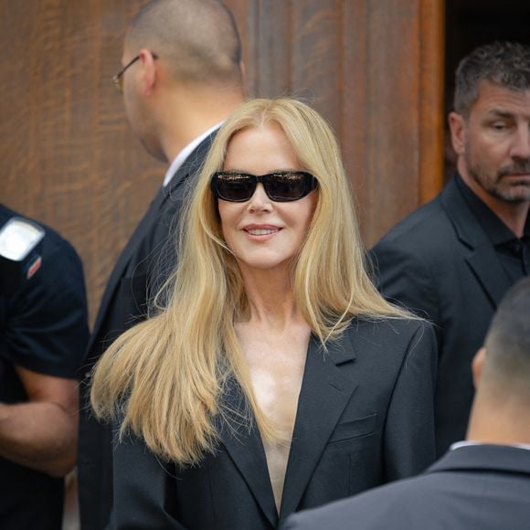 Nicole Kidman - au défilé Balenciaga "Collection Haute Couture Automne/Hiver 2025-2026" lors de la Fashion Week de Paris, le 9 juillet 2025.
© Florian Lavielle/Bestimage