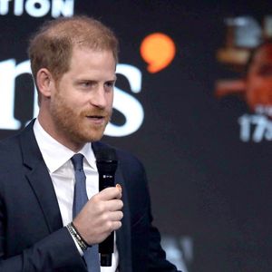 Le prince Harry n'ayant droit à aucune sécurité payée par la famille royale lors de ses séjours sur le territoire britannique
Le prince Harry à la conférence "NY: 2024 Clinton Global Initiative" à l'hôtel Hilton à New York le 24 septembre 2024 © Nancy Kaszerman/ZUMA Press Wire