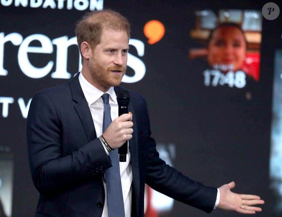 Le prince Harry n'ayant droit à aucune sécurité payée par la famille royale lors de ses séjours sur le territoire britannique
Le prince Harry à la conférence "NY: 2024 Clinton Global Initiative" à l'hôtel Hilton à New York le 24 septembre 2024 © Nancy Kaszerman/ZUMA Press Wire
