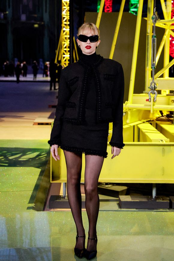 Angèle au photocall du défilé Chanel Collection Femme Prêt-à-Porter Automne/Hiver 2026-2027 lors de la Fashion Week de Paris (PFW) au Grand Palais, à Paris, France, le 9 mars 2026. © Olivier Borde/Bestimage
