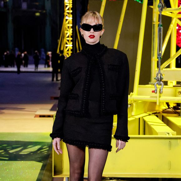 Angèle au photocall du défilé Chanel Collection Femme Prêt-à-Porter Automne/Hiver 2026-2027 lors de la Fashion Week de Paris (PFW) au Grand Palais, à Paris, France, le 9 mars 2026. © Olivier Borde/Bestimage