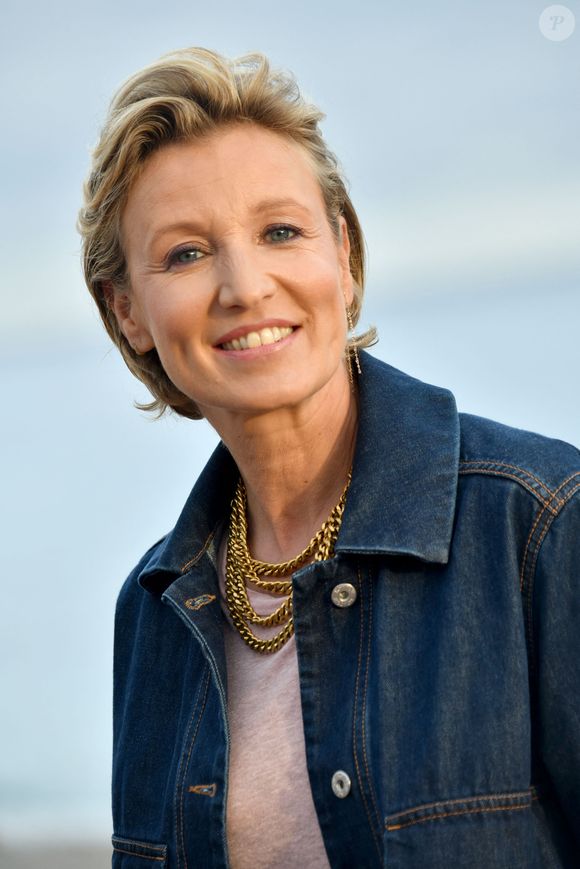 Alexandra Lamy pour le film Louise Violet. - Sixième édition du festival Cinéroman dédié aux adaptations cinématographiques de roman à Nice le 1er octobre 2024. © Dominique Jacovides - Bruno Bebert / Bestimage