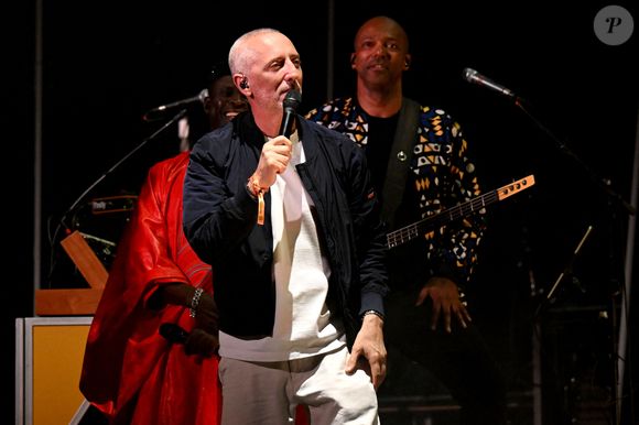 tandis que Gad Elmaleh a plus un rôle de mentor pour l'ex d'Iris Mittenaere.

Nice Jazz Fest 2025 à Nice - Jour 2 - "M Lamomali " et Gad Elmaleh sur la scène Massena pour le dernier morceau du concert,) et Gad Elmaleh sur la scène Massena pour le dernier morceau du concert, le 25 juillet 2025. 
© Bruno Bebert / Bestimage