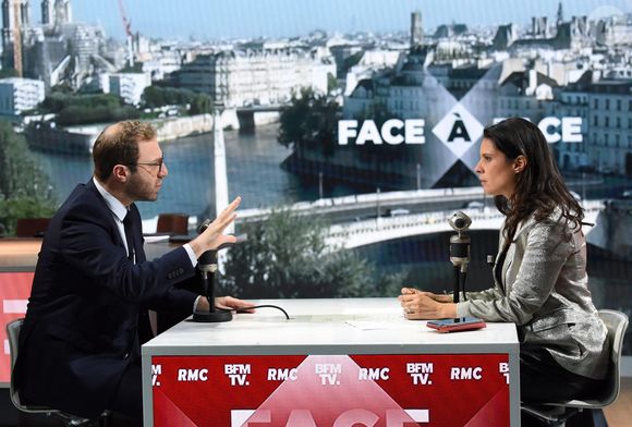 Antoine Armand est interviewé par Apolline de Malherbe sur RMC/BFMTV à Paris, France le 28 novembre 2024 Photo by Alain Apaydin/ABACAPRESS.COM