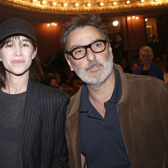 Et elle sait que c'est trop et elle aimerait plus profiter et se lâcher

Charlotte Gainsbourg et son compagnon Yvan Attal - Soirée de mobilisation "L'Europe contre l'antisémitisme" au théâtre Antoine à Paris le 3 juin 2024. © Cédric Perrin/Bestimage