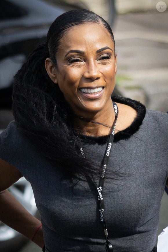 Exclusif - Christine Kelly arrivee aux Studios Lagardere - Les journalistes et les animateurs arrivent aux studios Rive Gauche à Paris, le 16 septembre 2025.
© Julien Sarkissian / Bestimage