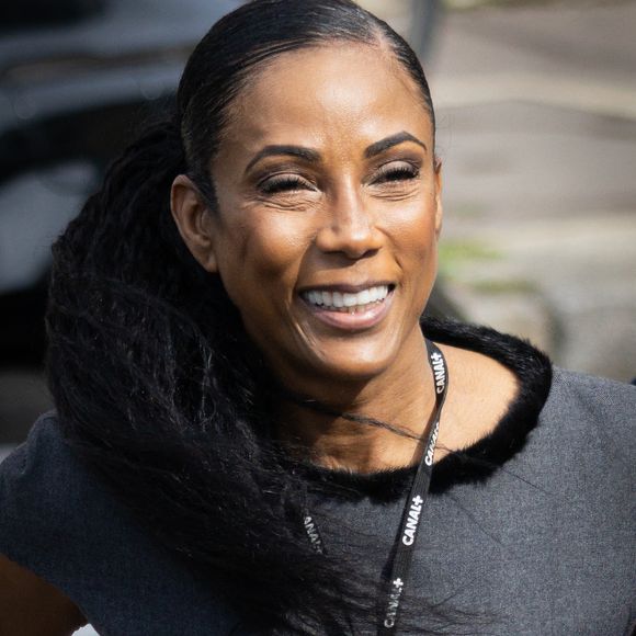 Exclusif - Christine Kelly arrivee aux Studios Lagardere - Les journalistes et les animateurs arrivent aux studios Rive Gauche à Paris, le 16 septembre 2025.
© Julien Sarkissian / Bestimage