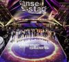 Depuis quelques années, la production de "Danse avec les stars" a pris pour habitude de recruter au sein du casting des figures de la série "Ici tout commence".
Photo officielle de "Danse avec les stars"