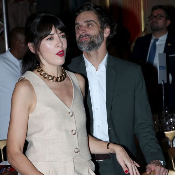 Exclusif - Nolwenn Leroy danse sur le rythme de la musique des Beatles avec son mari Arnaud Clément - Dîner de Gala "Vaincre le cancer" au profit de la lutte contre les cancers dans les salons du Cercle de l’Union Interalliée à Paris le 17 Novembre 2024. © Bertrand Rindoff / Bestimage
