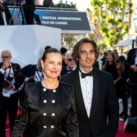 Carole Bouquet : Son fils Dimitri Rassam, producteur de renom, a un parrain star à Hollywood