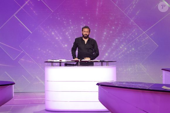 Exclusif - Cyril Hanouna, sur le plateau de  TBT9 présenté par C.Hanouna, et diffusé en direct sur W9, Paris, France, le 04 novembre 2025. © Jack Tribeca / Bestimage