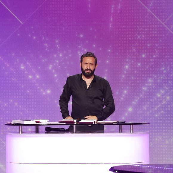 Exclusif - Cyril Hanouna, sur le plateau de  TBT9 présenté par C.Hanouna, et diffusé en direct sur W9, Paris, France, le 04 novembre 2025. © Jack Tribeca / Bestimage