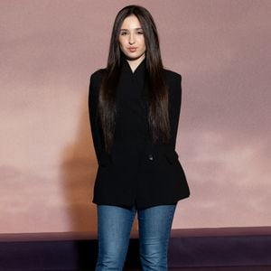 Ambre de la Star Academy 2025 - Photocall de l'avant-première mondiale parisienne de la saison 4 Netflix de "Bridgerton" au Palais Brongniart à Paris, France, le 14 janvier 2026. Photo par Cyril Moreau/Bestimage